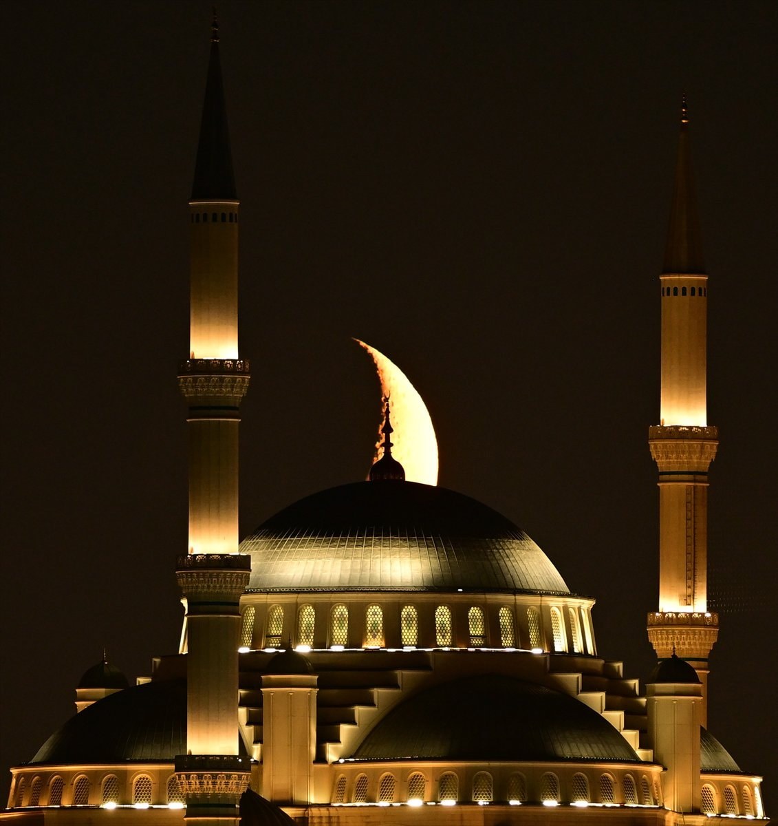 İstanbul semalarında hilal büyüledi - Resim 10