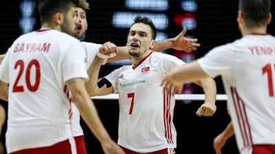 Filenin Efeleri'nden tarihi başarı: VNL Finalleri biletini kaptık!