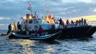 Guyana açıklarında 116 kişilk yolcu feribotu alabora oldu
