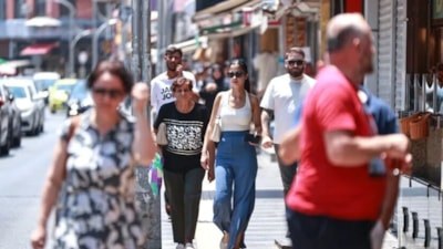 Ülke genelinde sıcak hava dalgası devam ediyor: Yer yer sağanak yağış bekleniyor