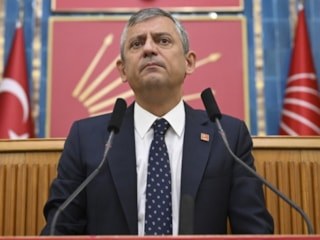 Financial Times, Özgür Özel'i manşetlerine taşıdı: Erdoğan'a karşı meydan okuma