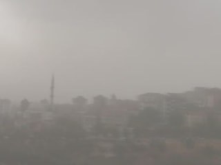 İstanbul'da şiddetli fırtına etkisini gösterdi