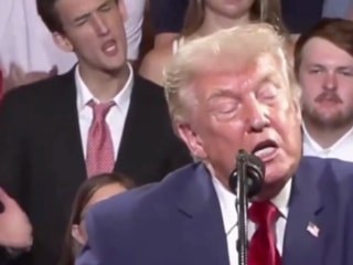 Donald Trump'ın mimiklerini taklit eden genç viral oldu