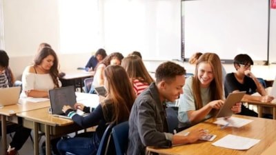 Geçen yıl lisans mezunlarının yüzde 73,9'u işe yerleşti