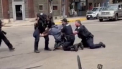 ABD polisi gözaltına direnen siyahiyi başından vurarak öldürdü