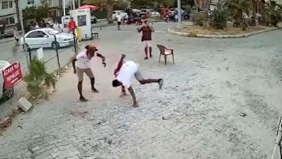 Muğla'da bıçaklı kavga kamerada