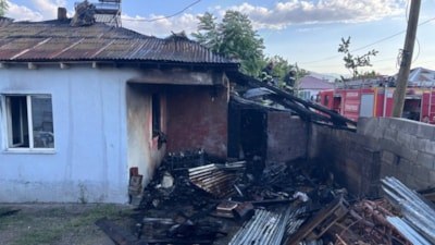 Erzincan'da ev yangını korkuya neden oldu
