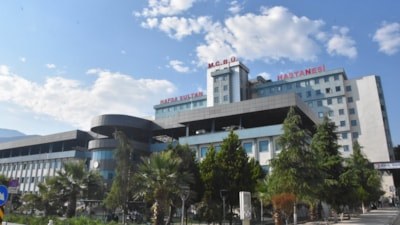 Manisa'da hamile genç kız 70 adet hap ve 2 bardak çamaşır suyuyla intihara kalkıştı