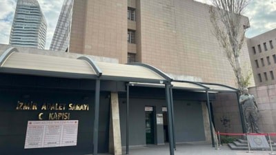 İzmir merkezli yasa dışı bahis operasyonunda 20 şüpheli tutuklandı