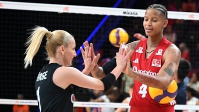 Melissa Vargas ve Gizem Örge kupayı yeniden istiyor