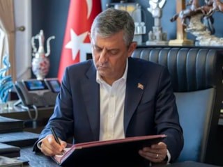 200'e yakın belediye başkanının Yeni Parti'ye katılması bekleniyor