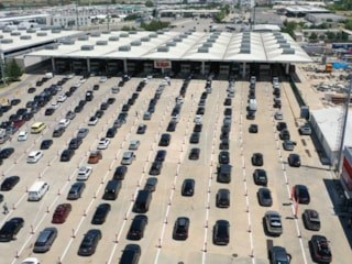 Yunanistan'da grev: Sınır kapıları kapandı, araçlar Kapıkule'ye yönlendiriliyor