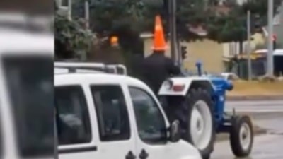 Bolu'da traktör sürücüsünden yağmura dubalı çözüm