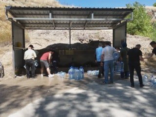 Ankara’da 3 günlük su kesintisi vatandaşları sokağa döktü: Çeşmelerde uzun kuyruklar oluştu