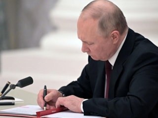 Rusya Devlet Başkanı Putin ordudaki asker sayısını artırdı