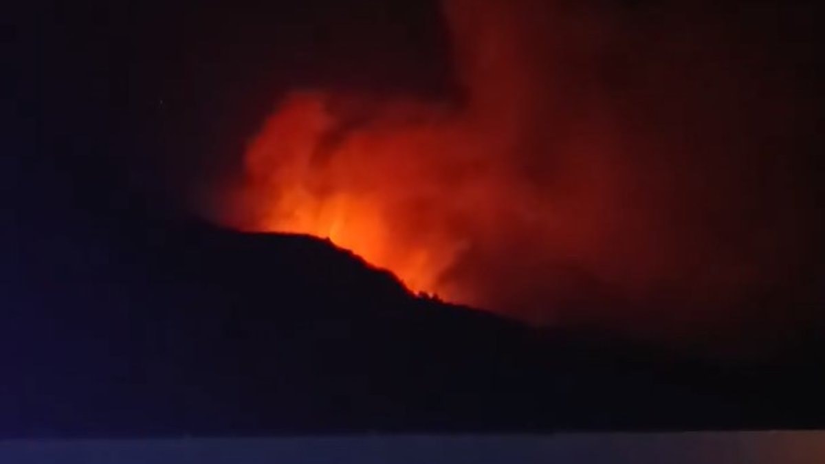 Antalya’nın Kaş ilçesinde orman yangını başladı