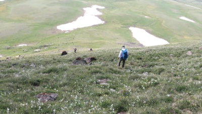 Ağrı'da yaz ortasında kış manzarası