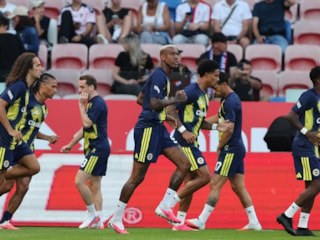 Fenerbahçe'nin UEFA kadrosunda değişiklik