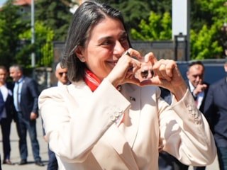 Üsküdar Belediye Başkanı Sinem Dedetaş tutuklandı