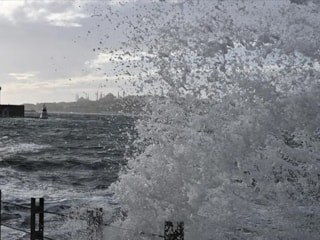 İstanbul dahil 11 kente sarı uyarı: Rüzgar kuvvetli esecek