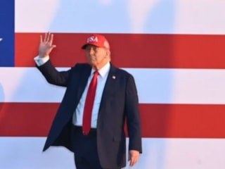 ABD Başkanı Donald Trump, İran'a saldırıları durdurduğunu açıkladı