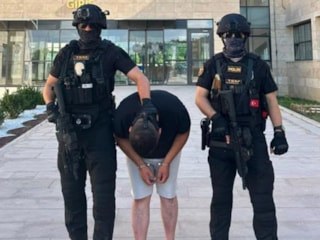 FETÖ'cü terörist Burkay Karatepe'ye yardım eden şahıs tutuklandı