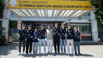 Türk öğrencilerden Kanada'da büyük başarı: Robotik takımı 4 dünya derecesiyle döndü