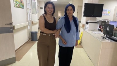 Manisa'da 8 ay karnında saklanan kafatası kemiği yerine nakledildi