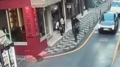 Bartın'da polisten kaçan motosikletli vali yardımcısına çarptı