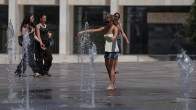 Belçika'da aşırı sıcak hava nedeniyle turuncu alarm verildi
