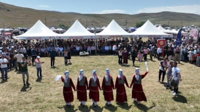 Türkiye'nin en yüksek rakımlı tatlı su gölü Balık Gölü'nde şenlik coşkusu