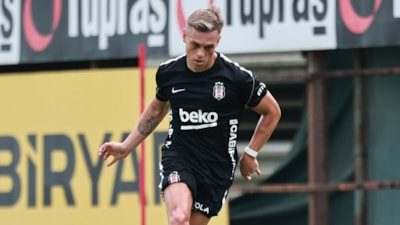 Leandro Trossard, Beşiktaş'ta ilk antrenmanına çıktı