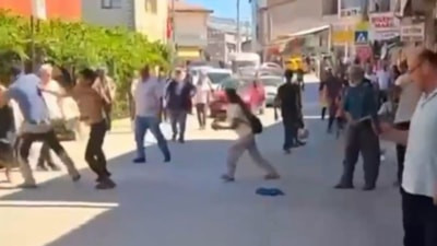 Malatya'da mevsimlik işçiler birbirine girdi