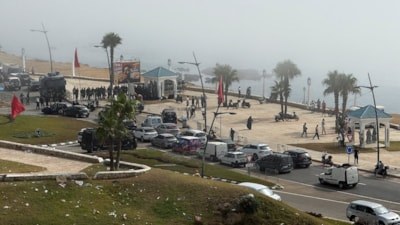 Fas'ta göç krizinin yaşandığı Fenidek kentinde aileler kayıp çocuklarını arıyor