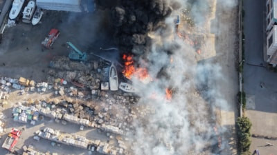 İstanbul Tuzla'da otluk alanda çıkan yangın teknelere sıçradı