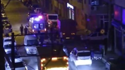 Bursa'da bıçaklı kavgada 1 kişi yaralandı