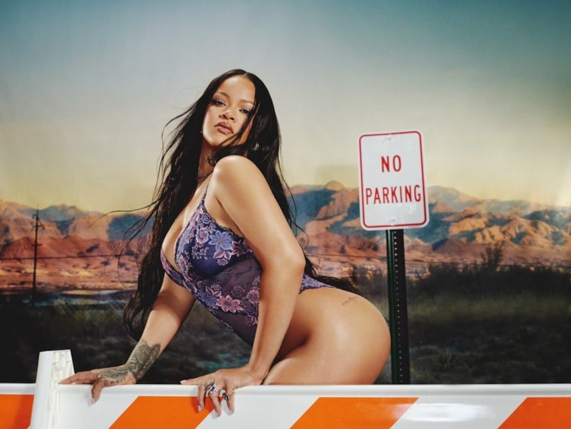 Rihanna'nın Yeni Paylaşımı: 145 Milyon Takipçiye Pırıltılı Mesaj
