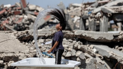 Gazze'de çocukların neşesi kalpleri ısıttı