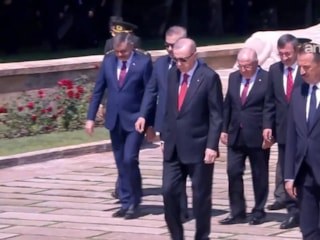 Yüksek Askeri Şura öncesi Anıtkabir ziyareti