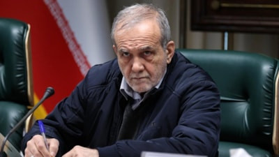İran, Mesud Pezeşkiyan'ın istifa ettiği haberlerini yalanladı