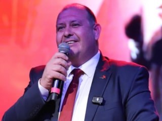 İzmir Menderes Belediye Başkanı gözaltına alındı: Sevgilisiyle yazışmaları ortaya çıktı