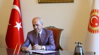 Numan Kurtulmuş 'çerçeve yasa' için imza attı