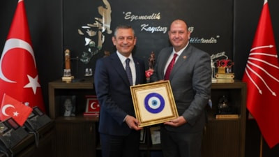 Özgür Özel, 'rüşvet' mesajları ortaya çıkan İlkay Çiçek'i bakanlığa layık gördüğü sözleri gündem oldu