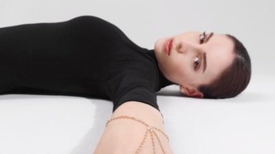Kızılcık Şerbeti'nin Çimen'i Selin Türkmen direk dansına başladı