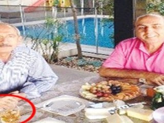 Sözcü ve Halk TV, Kılıçdaroğlu'nun viskili fotoğrafını manşete taşıdı