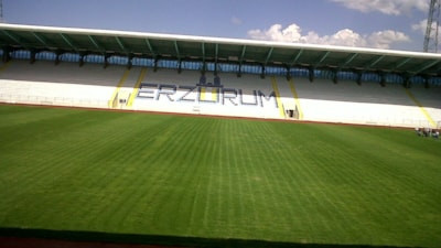 Kazım Karabekir Stadı'nda 4 tribün tam kapasiteyle açıldı