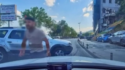 İstanbul'da korna uyarısına öfkelenen sürücü: Senin kafanı keserim