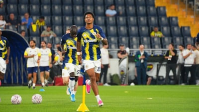 Fenerbahçe'de Jayden Oosterwolde sakatlandı!