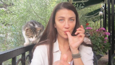 Ceren Benderlioğlu nasıl evlendiğini anlattı: Ailelerimiz ilk kez nikahta tanıştı