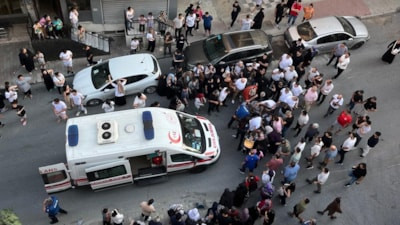 Küçükçekmece'de motosikletin çarptığı 5 yaşındaki çocuk yaşam savaşı veriyor